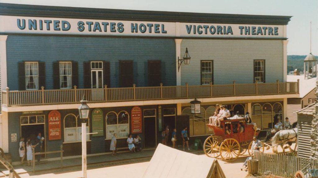 Visitors run, run as fast as they can in record <br>numbers to Sovereign Hill