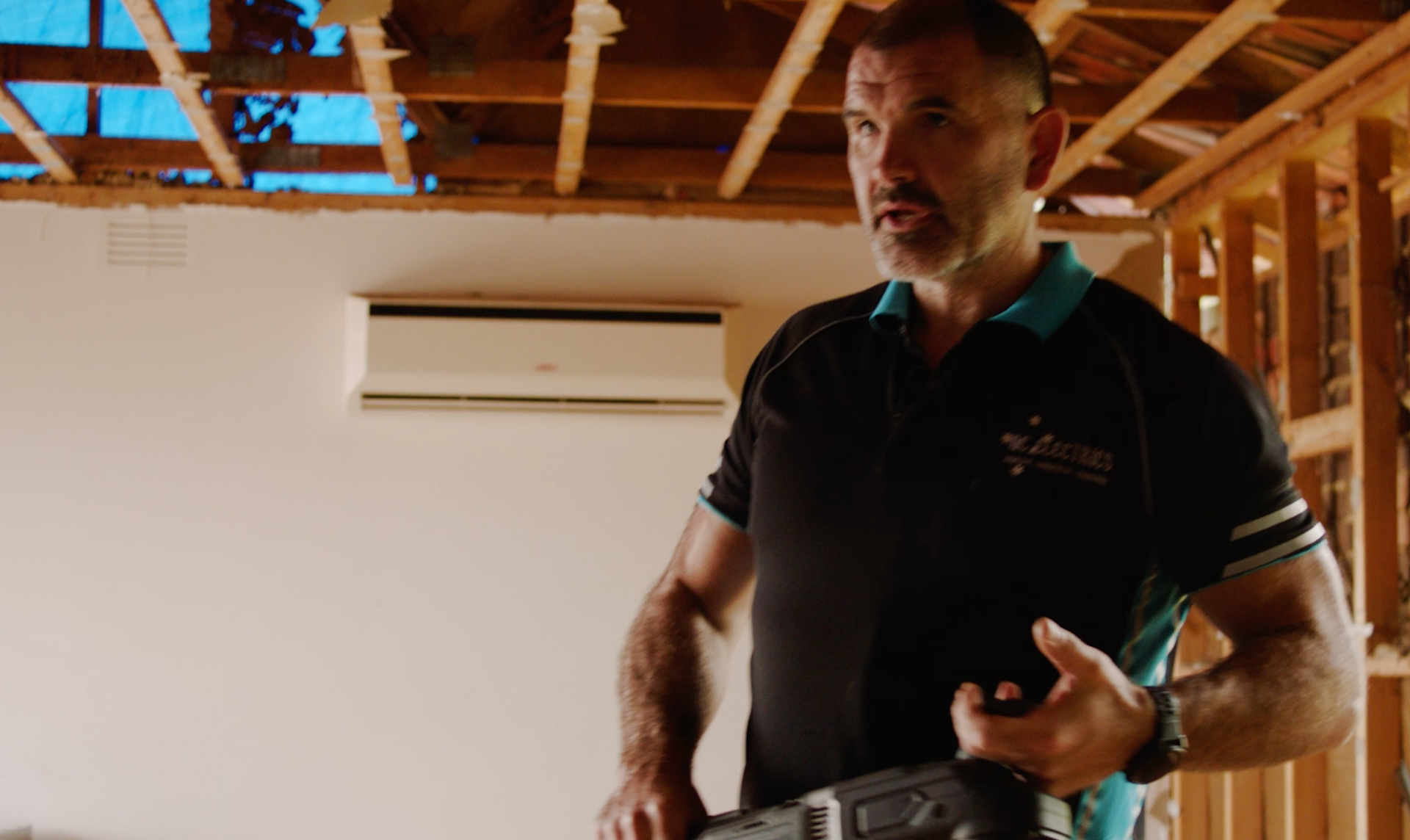 FLEX - Demand More, Tradie Testimonial Video 45
